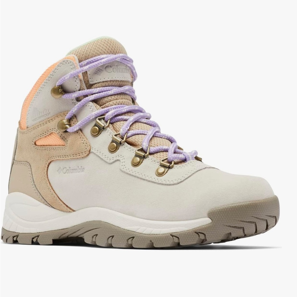 Columbia Women's Newton Ridge Plus Waterproof Amped Hiking Boot